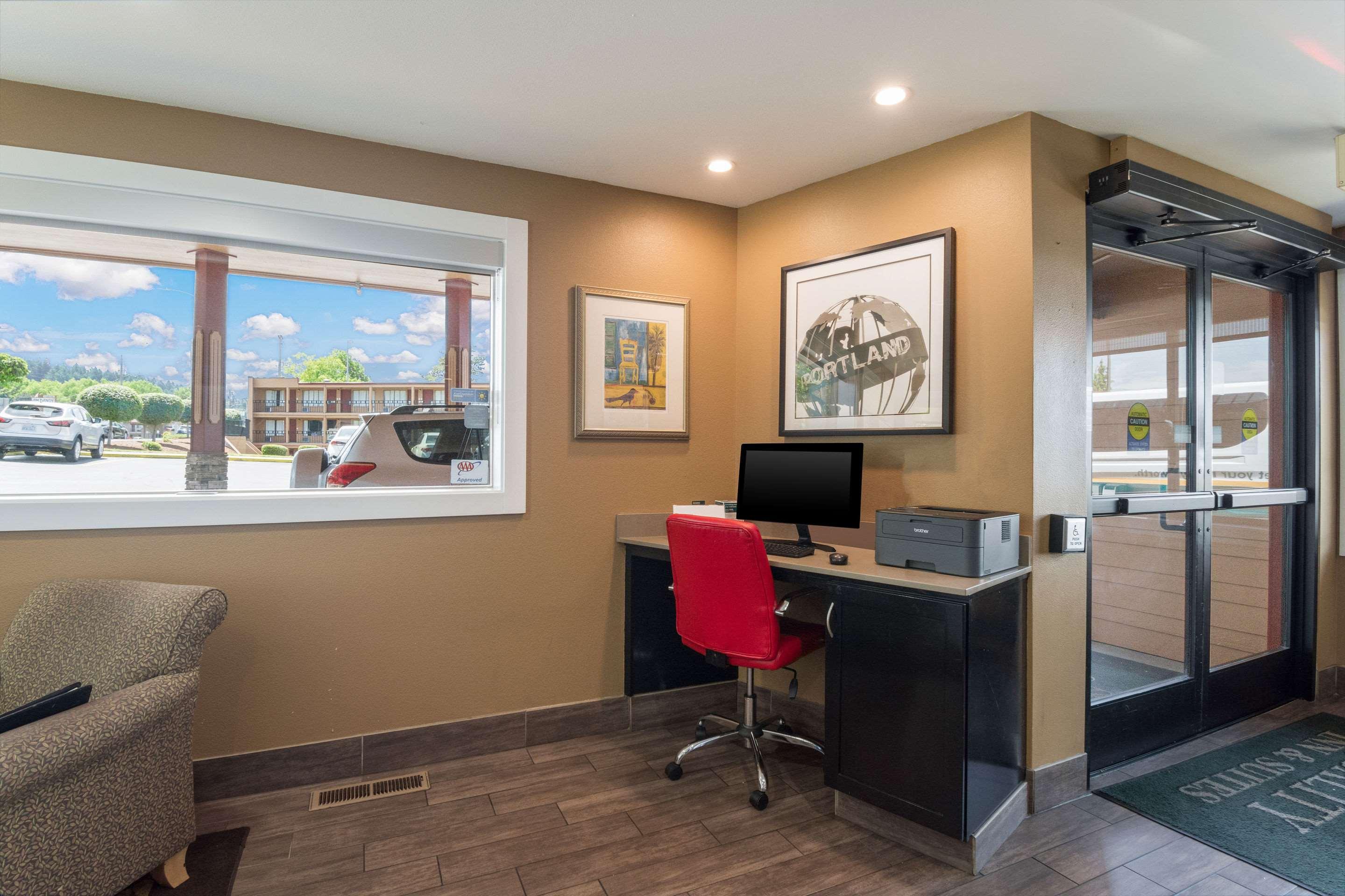 Quality Inn & Suites Airport Portland Exterior foto