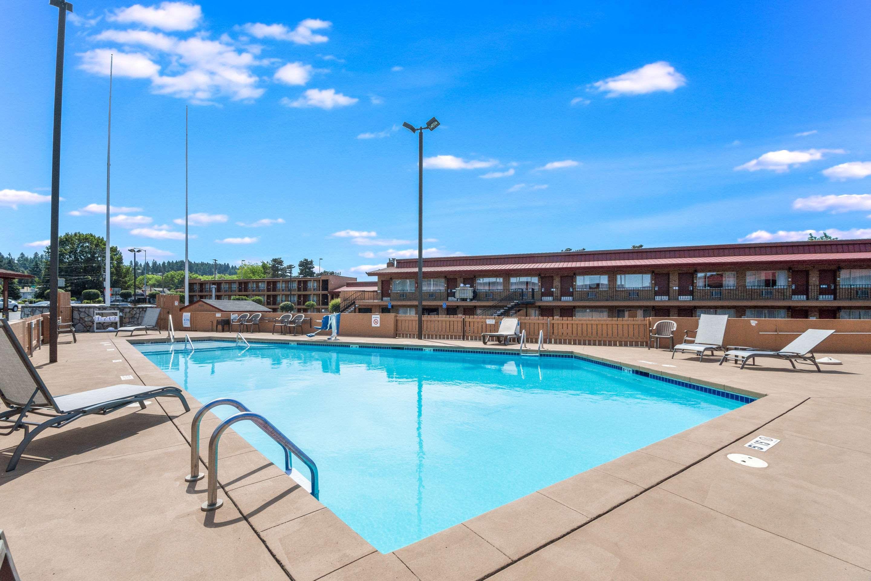 Quality Inn & Suites Airport Portland Exterior foto